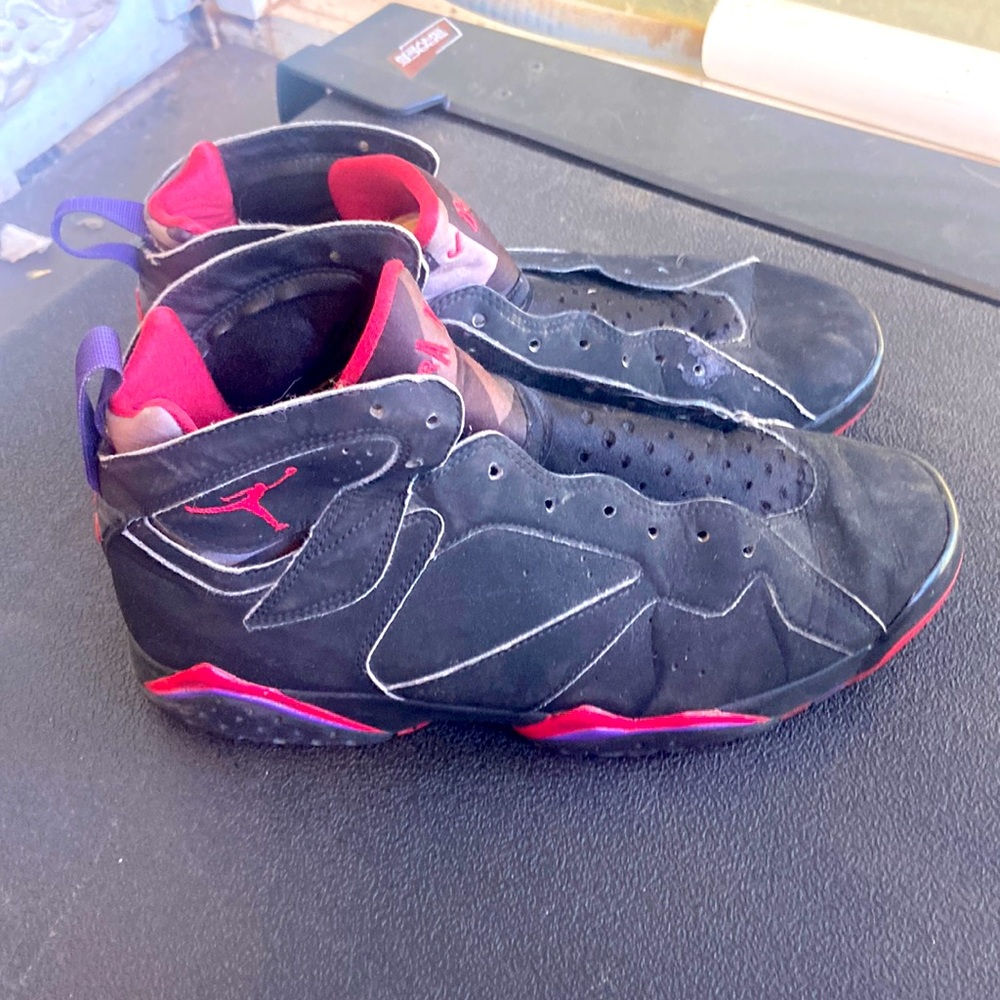 Nike Jordans 9.5